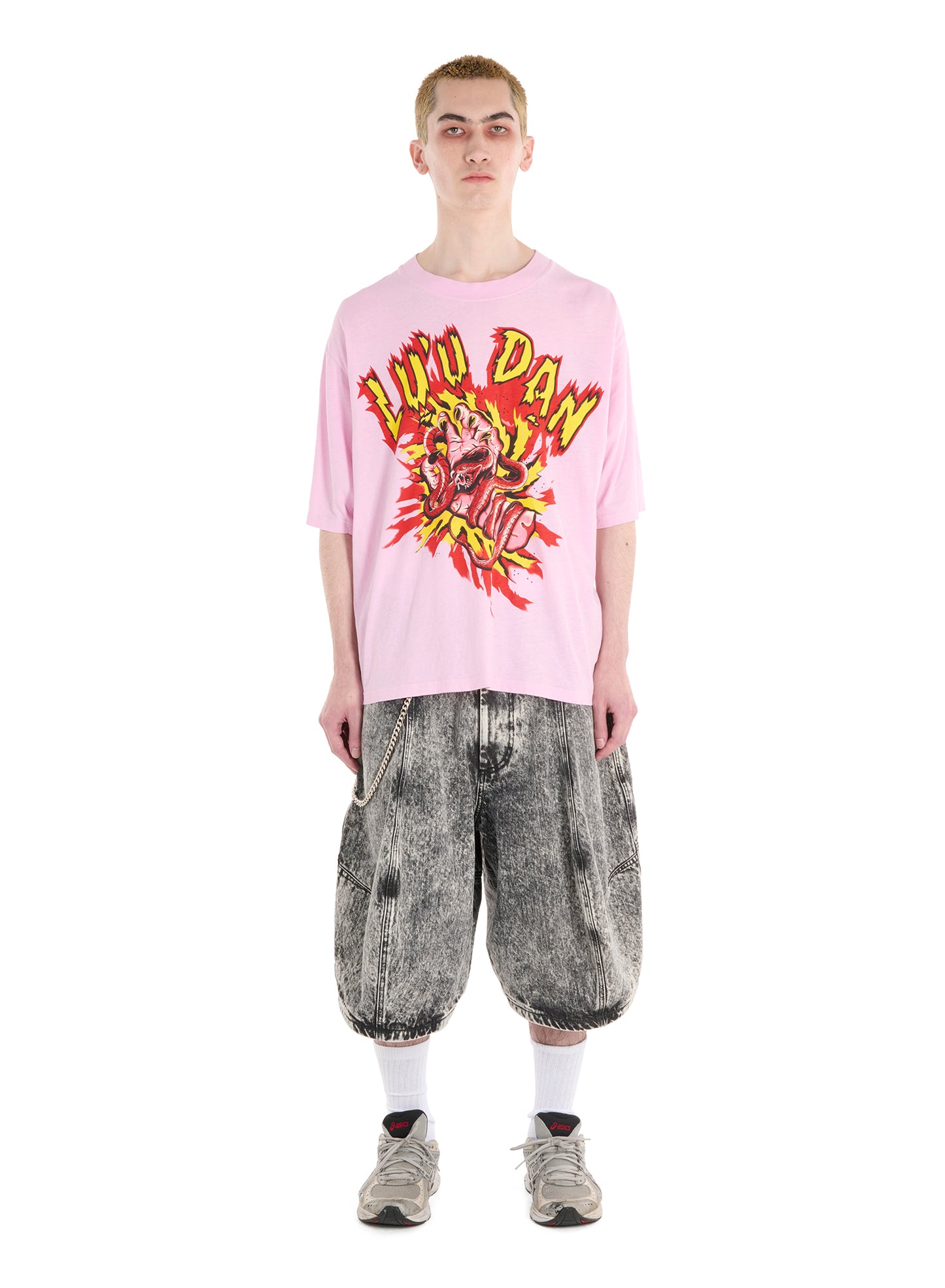 GRAPHIC TEE