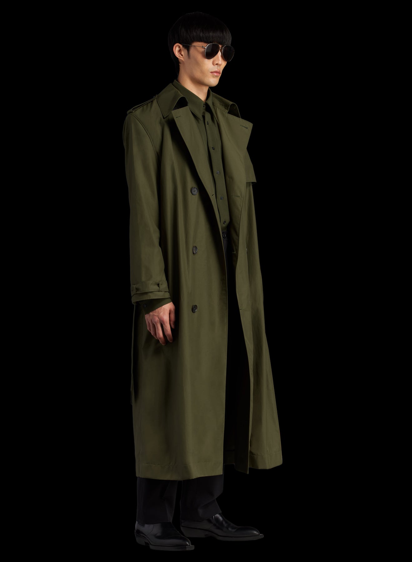 TRENCH COAT