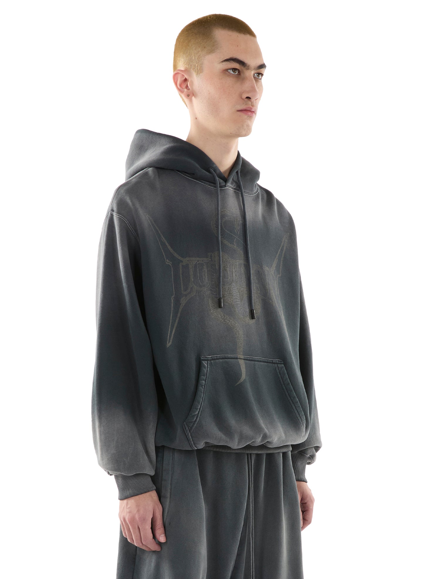 SLOUCH HOODIE