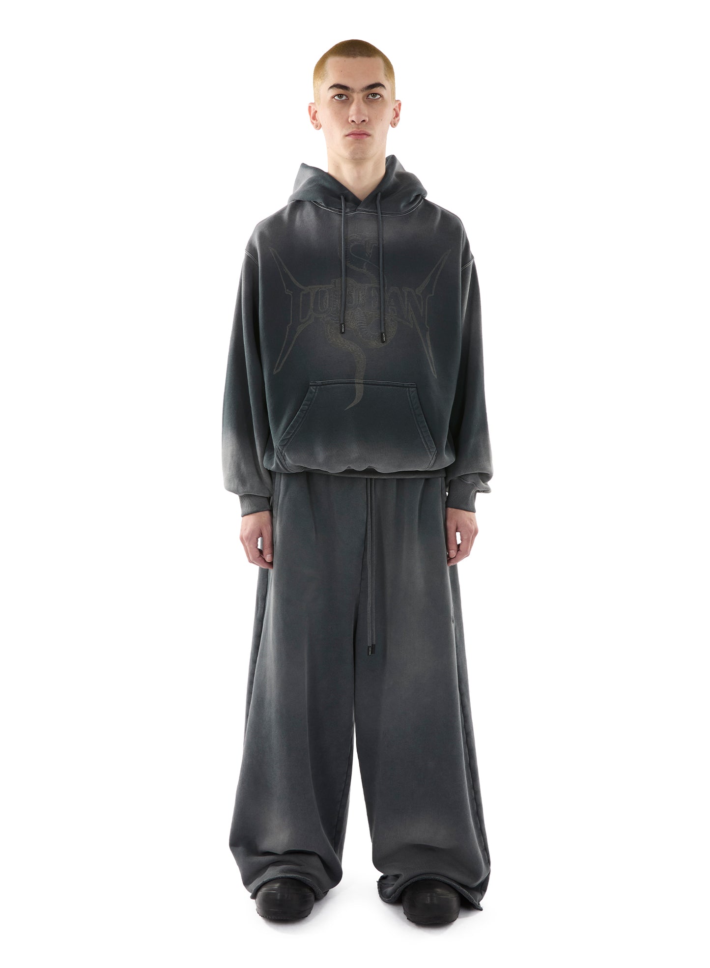 SLOUCH HOODIE