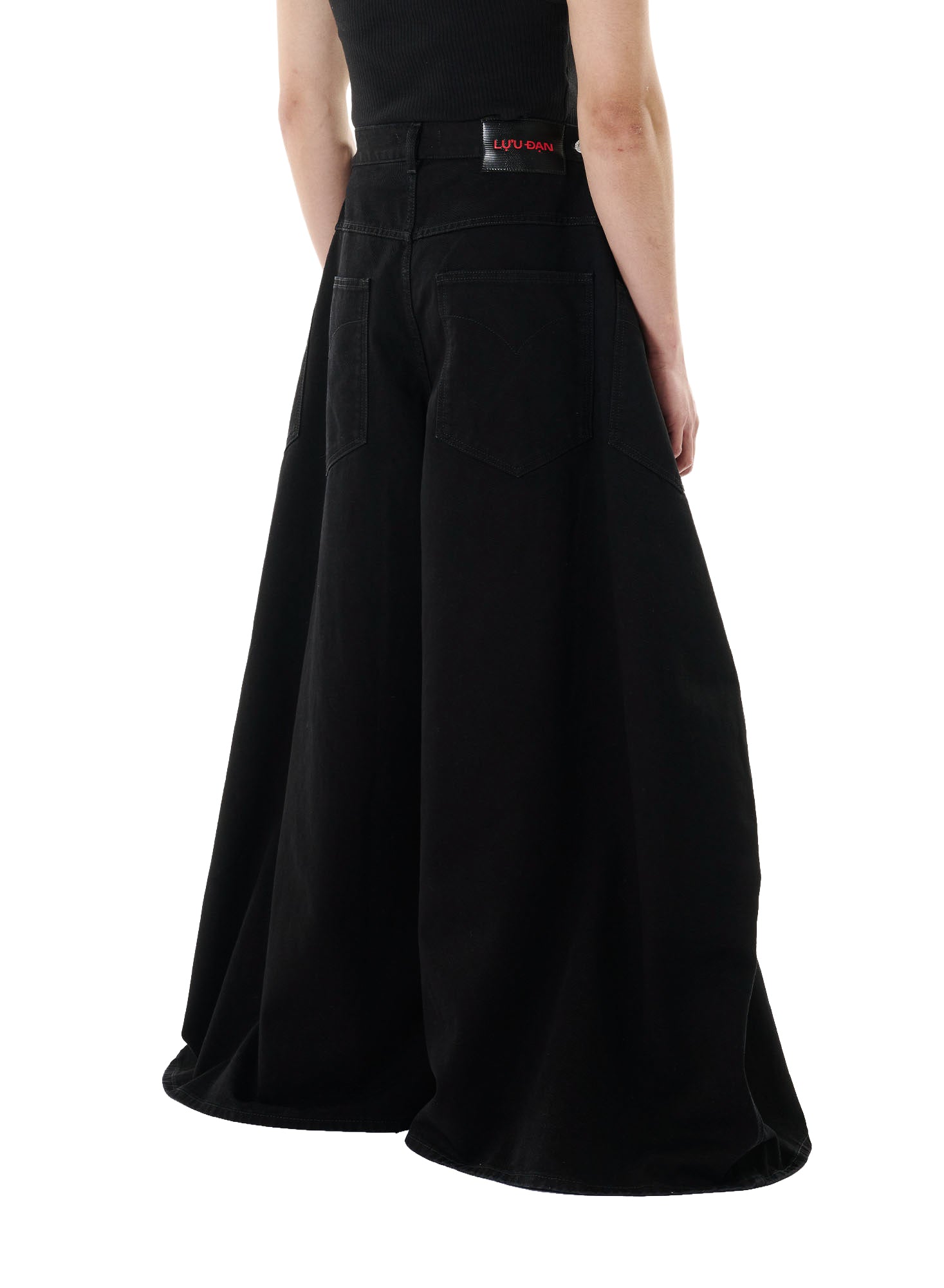 LU'U DAN - MAXI x MAXI x MAXI JEANS
