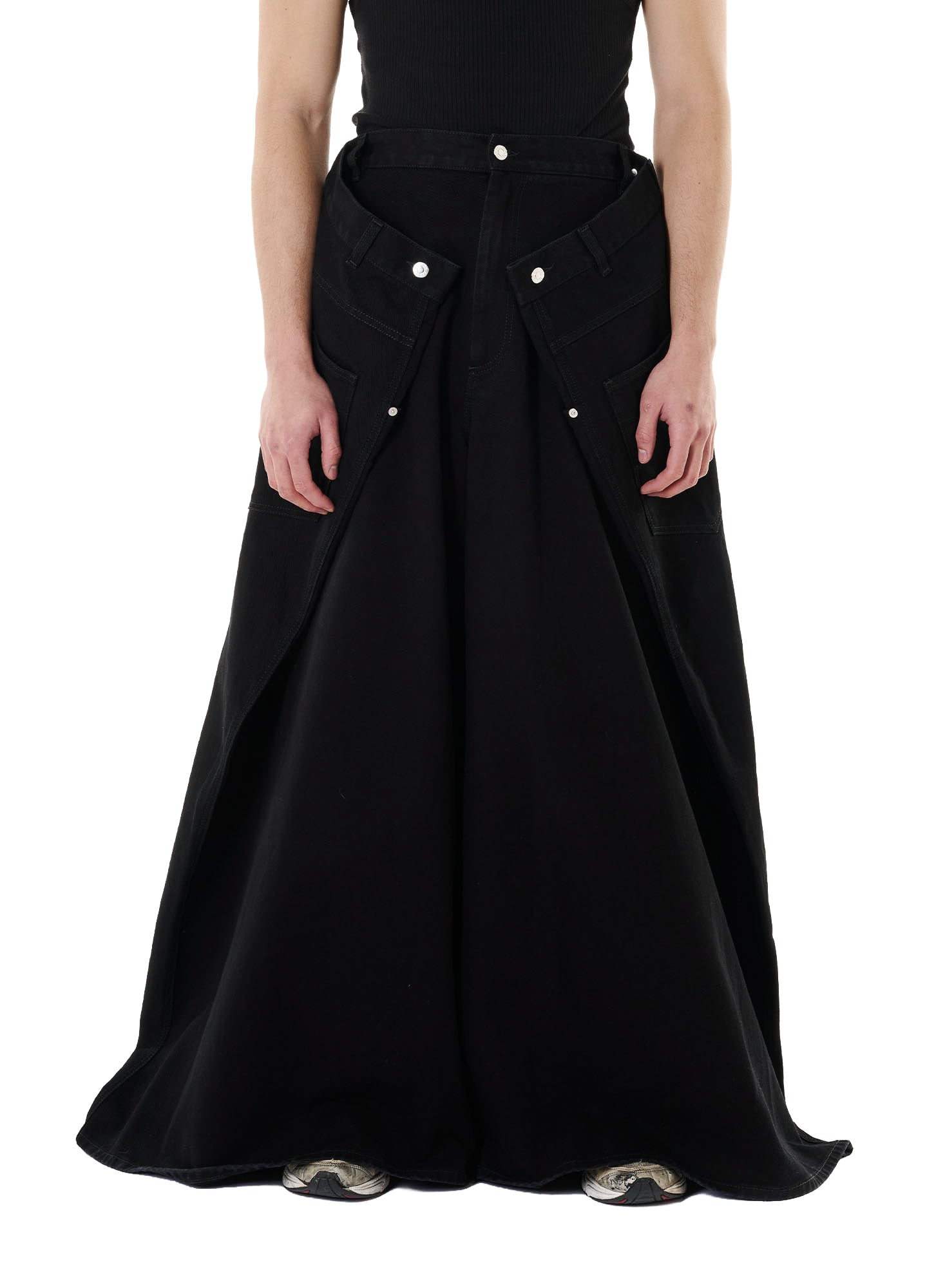 LU'U DAN - MAXI x MAXI x MAXI JEANS
