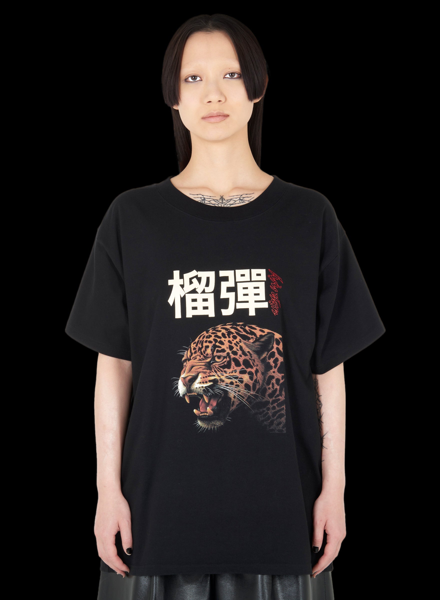 LU'U DAN - BLACK / LEOPARD FACE UNISEX LEOPARD GRAPHIC T-SHIRT