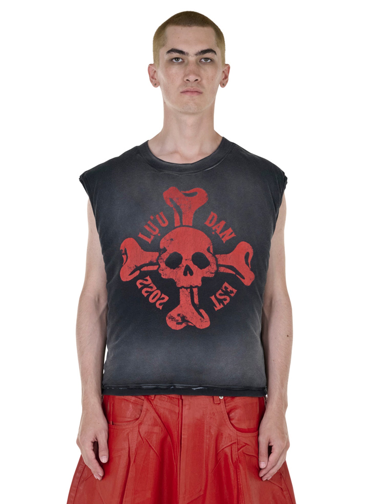 WADDED SLEEVELESS TEE