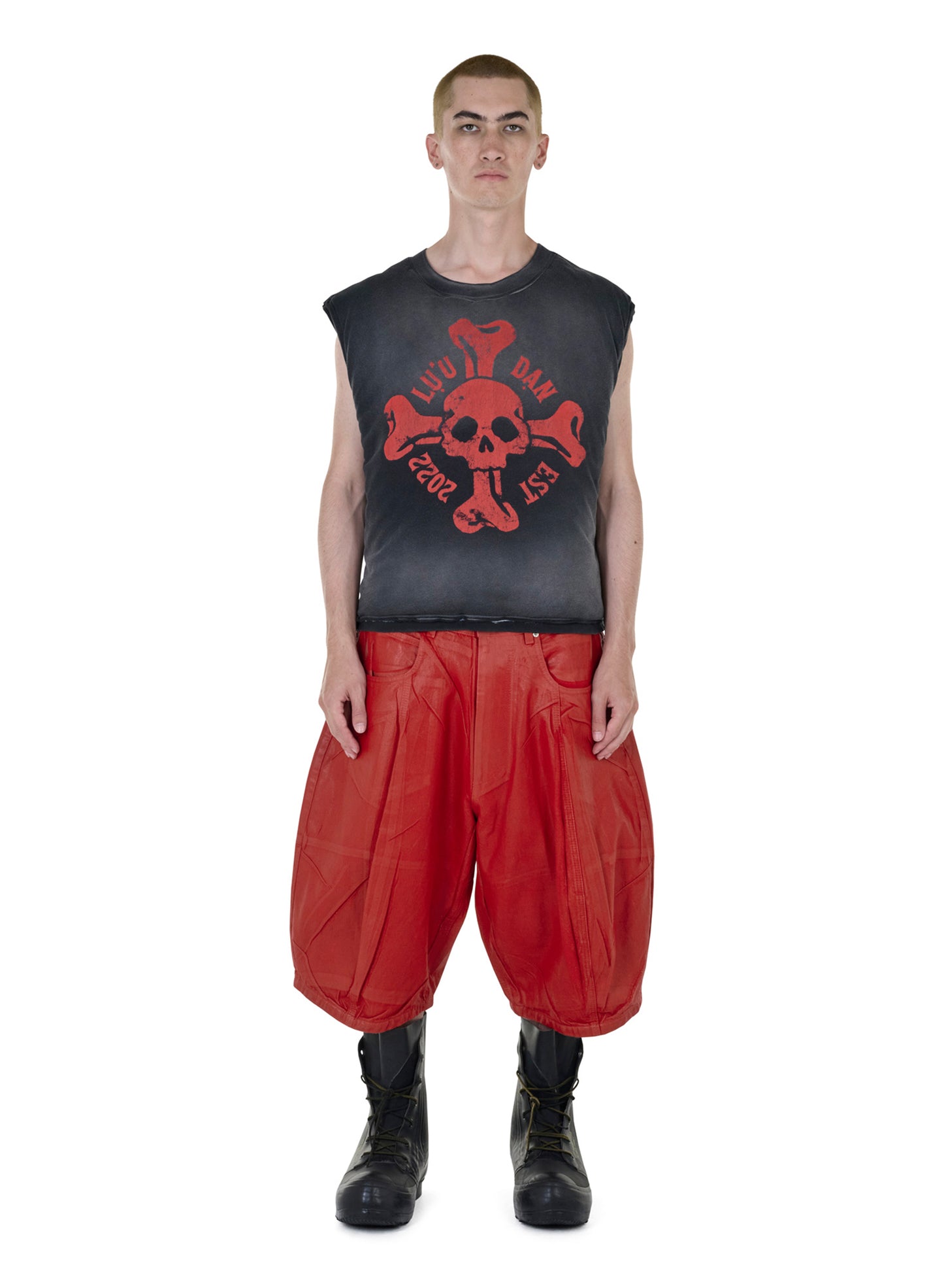 WADDED SLEEVELESS TEE