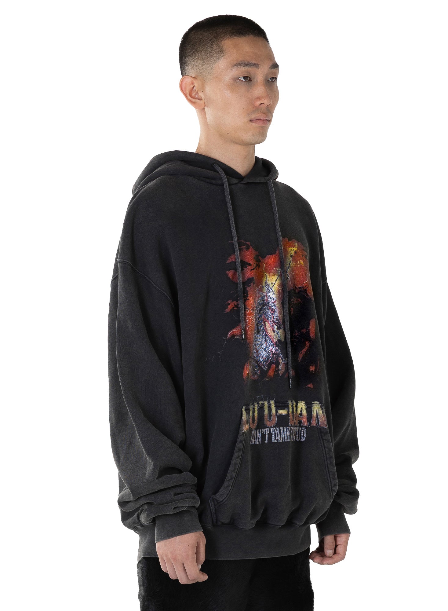 LU'U DAN - OVERSIZED HOODIE