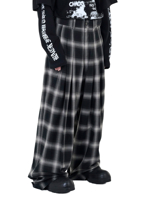 TRIPLE PLEAT TROUSERS